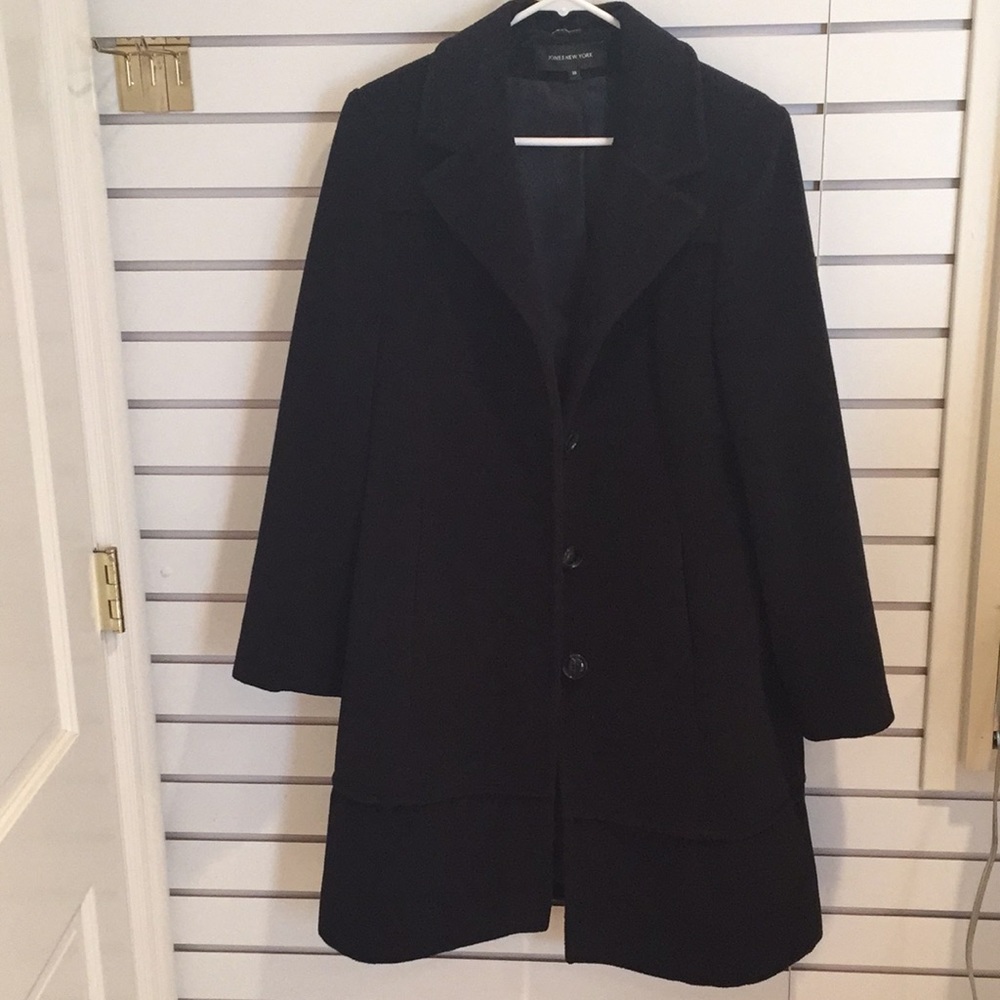 Beautiful warm Jones of New York winter ❄️ coat 🧥. Excellent condition